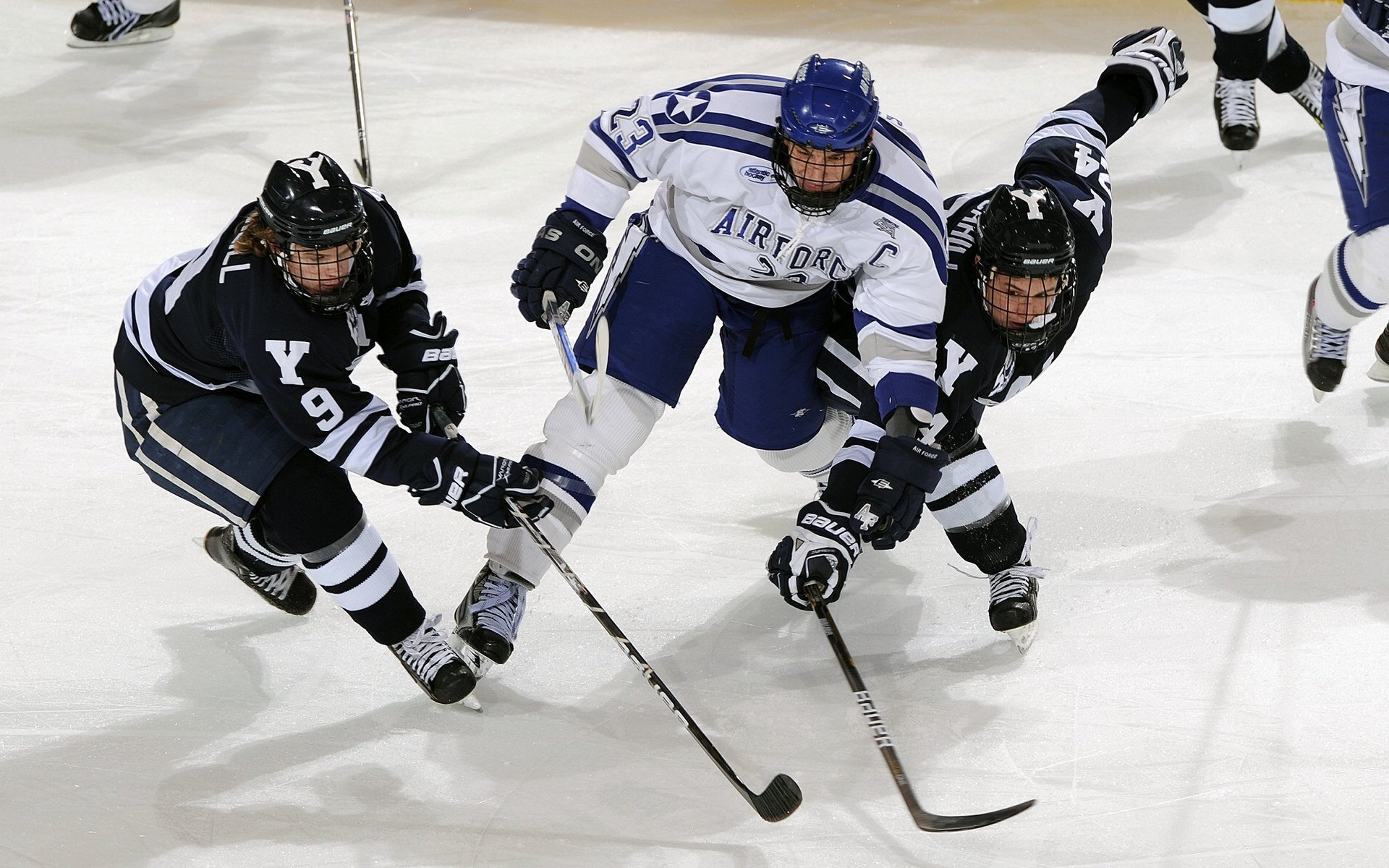 决赛赛况：李冰洁泳姿流畅节奏精准，李冰洁游泳视频